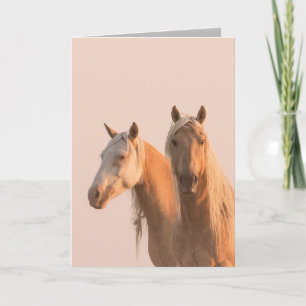 Corona y Cheyenne en la tarjeta de felicitación de