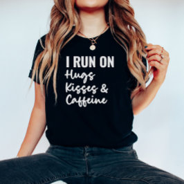 Corro Con Besos De Abrazo Y Camiseta De Cafetería