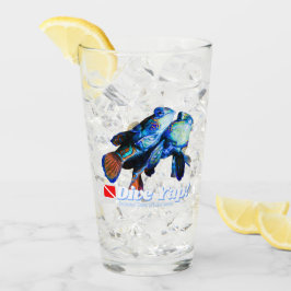 Corta de la pareja de peces de mandarina