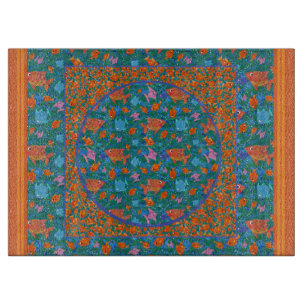 Cortar Colorido pez divertido en la tabla de corte de vid