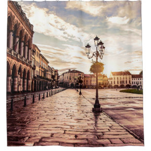 Cortina De Ducha Atardecer en la plaza de Padova en Italia