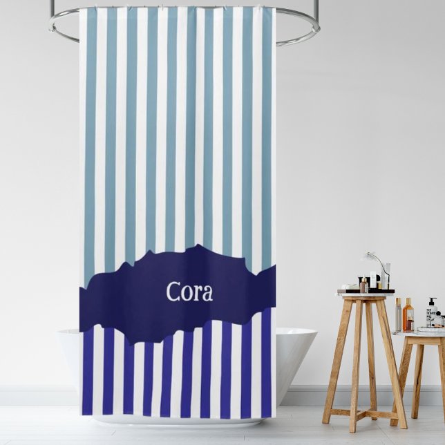 Cortina De Ducha Bandas blancas rotas modernas nombre en capas azul (Modern Torn White Stripes Blue Layered Name Shower Curtain)