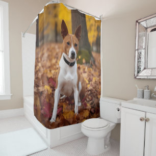 Cortina De Ducha Basenji en otoño inspira caída de hojas