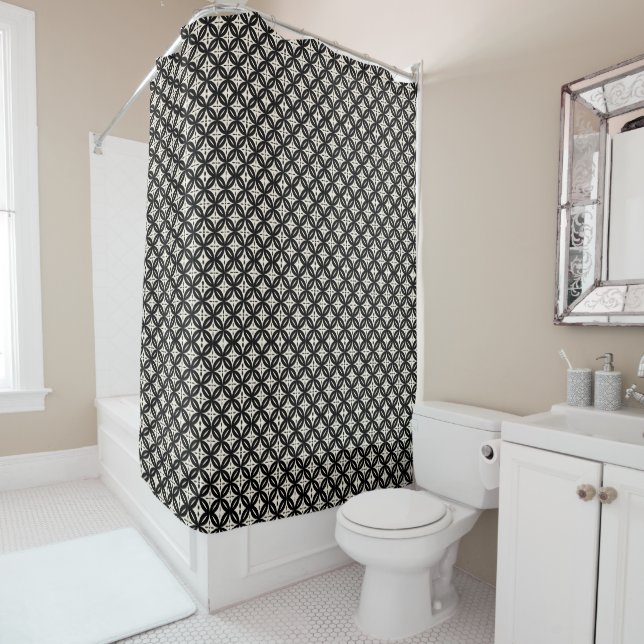 Cortina De Ducha Black and Beige Shower Curtain (In situ)
