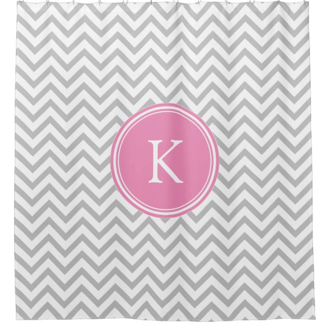 Cortina De Ducha Chevron rosado y gris raya con monograma (Anverso)