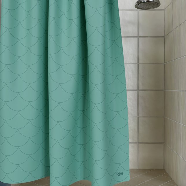 Cortina De Ducha Escalas de Sirena Verde Mar Aquamarina (A green mermaid scale pattern shower curtain with space for your initials. Check out the collection!)