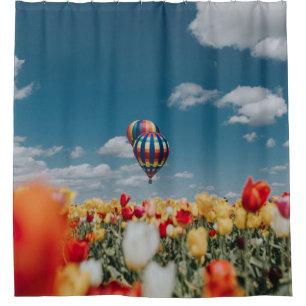 Cortina De Ducha Flores de tulipán amarillo y rojo bajo globo de ai