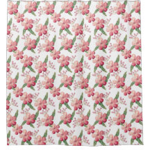 Flores rojas y bayas rojas con hojas verdes