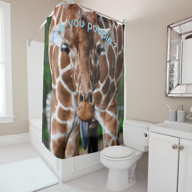 Cortina De Ducha Funny Giraffe Shower Curtain “Are You Poopin’?” –  (In situ)