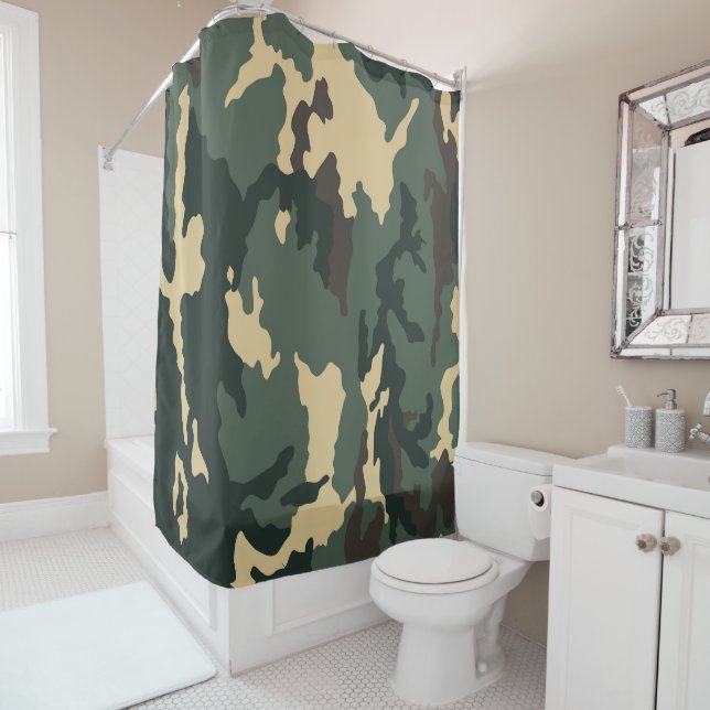 Cortina De Ducha Green Camouflage Zippo Lighter (In situ)