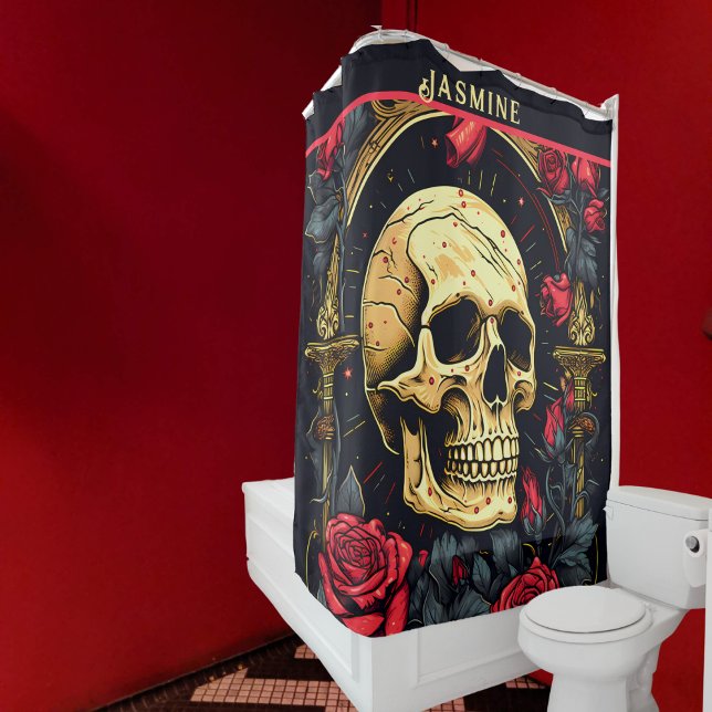 Cortina De Ducha Halloween de cráneo gótico Roses rojos (Skull and Roses Shower Curtain for that special touch for your bathroom décor.)