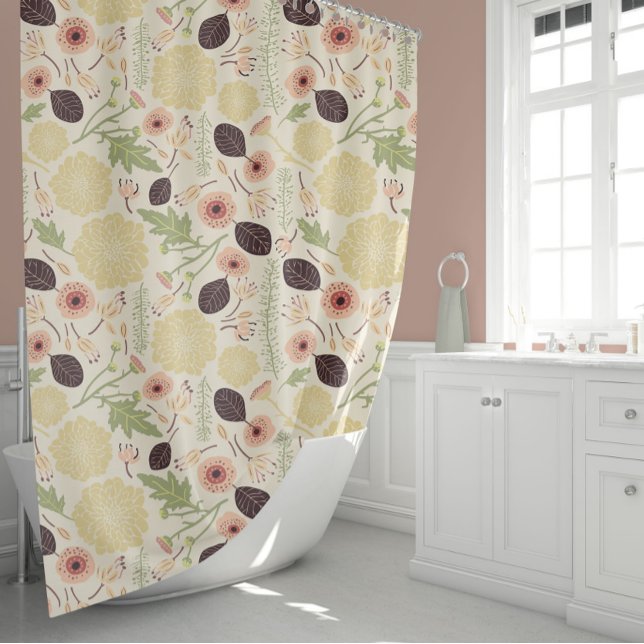 Cortina De Ducha Hermosas flores de patrón crema verde rosa (Beautiful Pink Green Cream Pattern Flowers Shower Curtain from Studio Posies.)