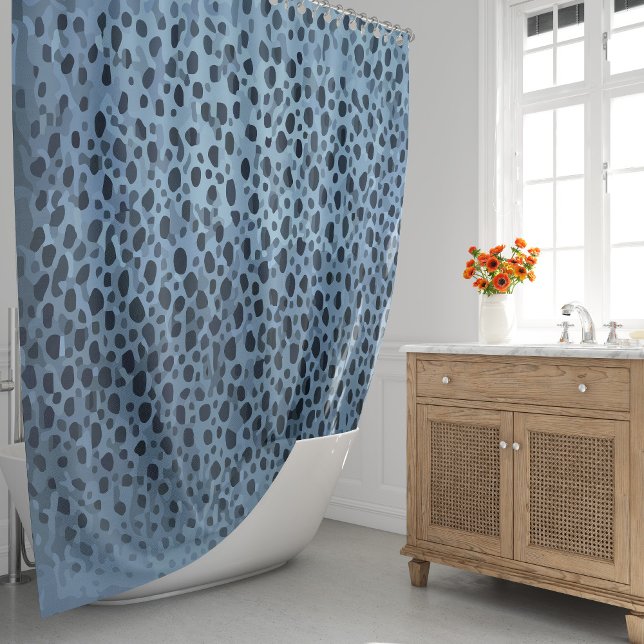 Cortina De Ducha Impresión de peces azul y negro (Blue and Black Fish Print Shower Curtain by Looly Elzayat
)