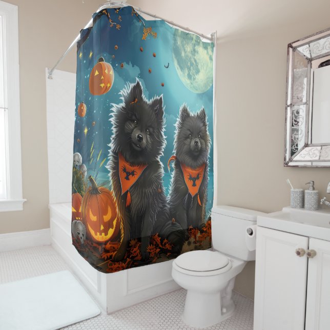 Cortina De Ducha Keeshond Halloween Spooky (In situ)