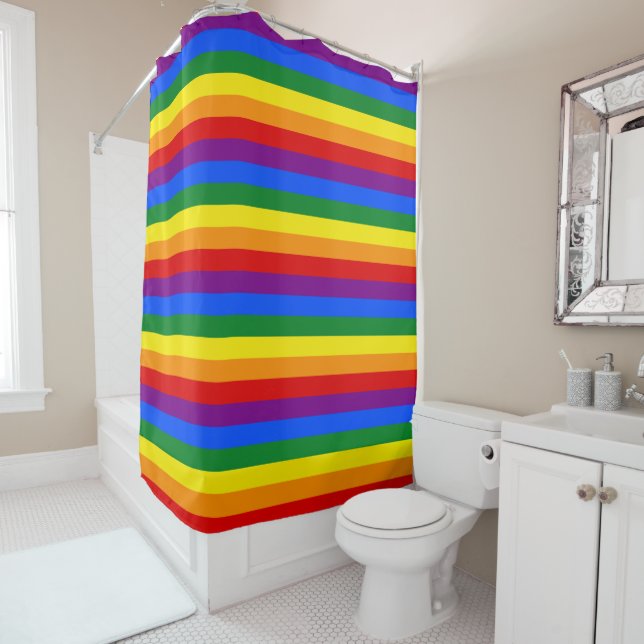 Cortina De Ducha LGBTQ+ Rainbow Flag Stripes for Pride Month -  (In situ)