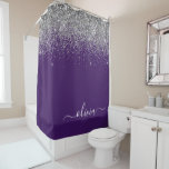 Cortina De Ducha Monograma de Purpurina de color morado plateado Gi<br><div class="desc">Purpurina de espuma de imitación púrpura y plateada Cepilló Monograma Metalizado Nombre de baño Cortina de ducha. Esto hace que el dulce perfecto cumpleaños 16, boda, ducha de novia, aniversario, ducha de bebé o fiesta de soltera sea regalo para alguien que ama el lujo glam y los estilos de moda....</div>