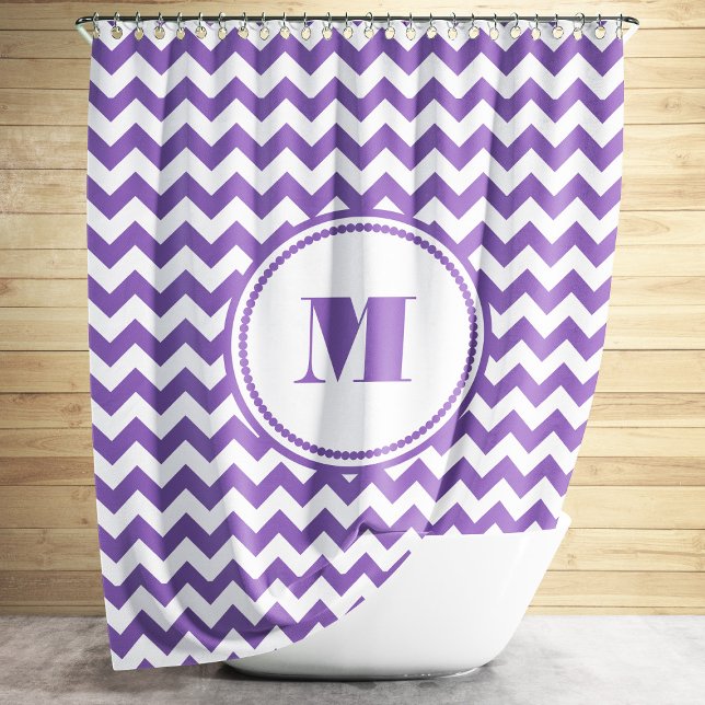Cortina De Ducha Monograma Moderno Chevron Morado (Modern Monogram Purple Chevron Stripes Shower Curtain)