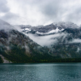 Cortina De Ducha Montañas nevadas en el lago Plansee