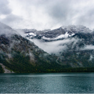 Cortina De Ducha Montañas nevadas en el lago Plansee