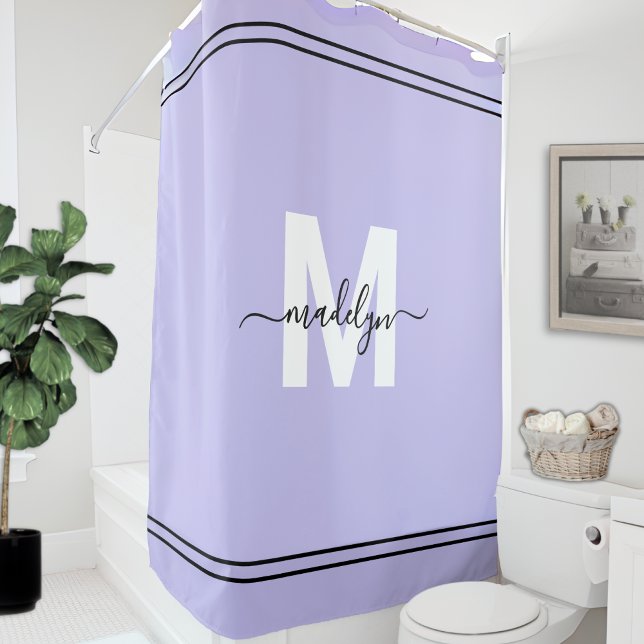 Cortina De Ducha Nombre de Monograma de Escritura Púrpura (Purple Script Monogram Name Shower Curtain)
