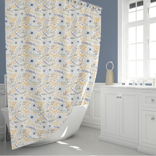 Cortina De Ducha Patrón amarillo floral botánico (Sweet Blue Gray Yellow Botanical Floral Pattern Shower Curtain from Studio Posies.)