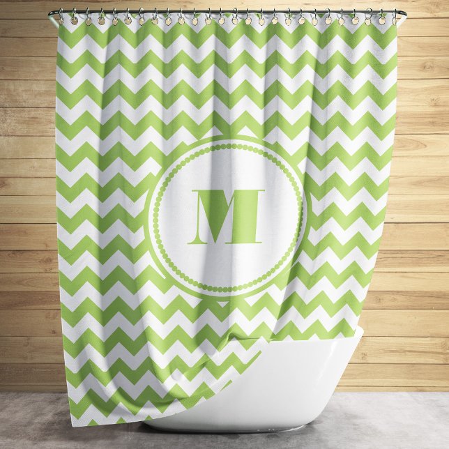 Cortina De Ducha Patrón De Chevron Blanco Y Verde Lime Monogramado (Modern Monogram Green Chevron Stripes Shower Curtain)