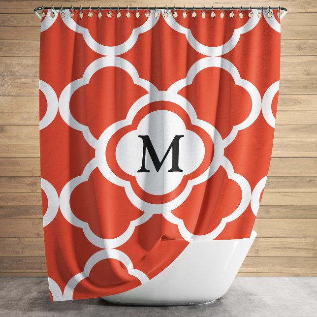 Cortina De Ducha Patrón elegante de cuatrefoil Naranja monograma (Elegant Monogram Orange Quatrefoil Pattern Shower Curtain)