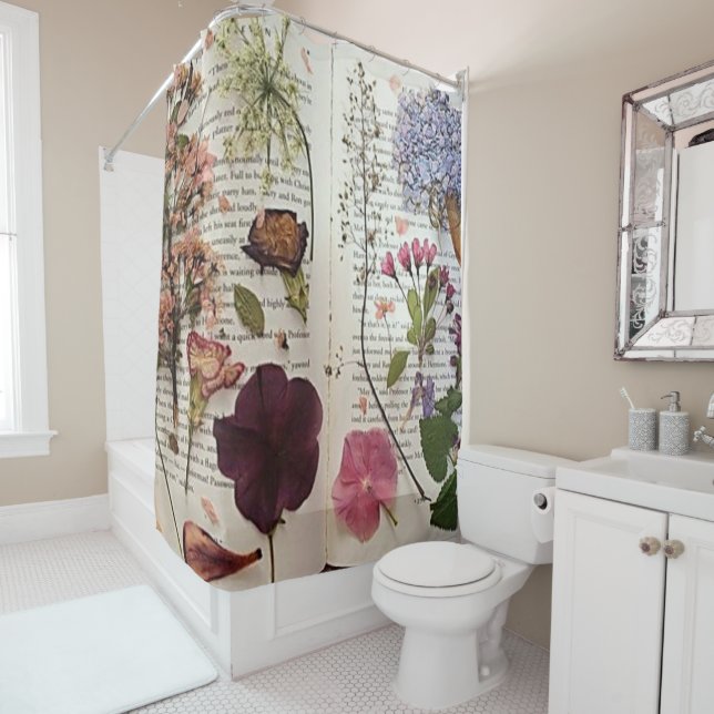 Cortina De Ducha Pedales en un libro (In situ)