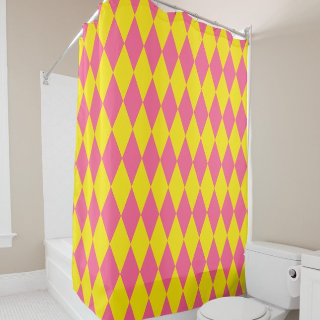 Cortina De Ducha Pink and Yellow Harlequin Checkered Design  (Subido por el creador)