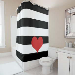 Cortina De Ducha Rayas negras y blancas con corazón rojo