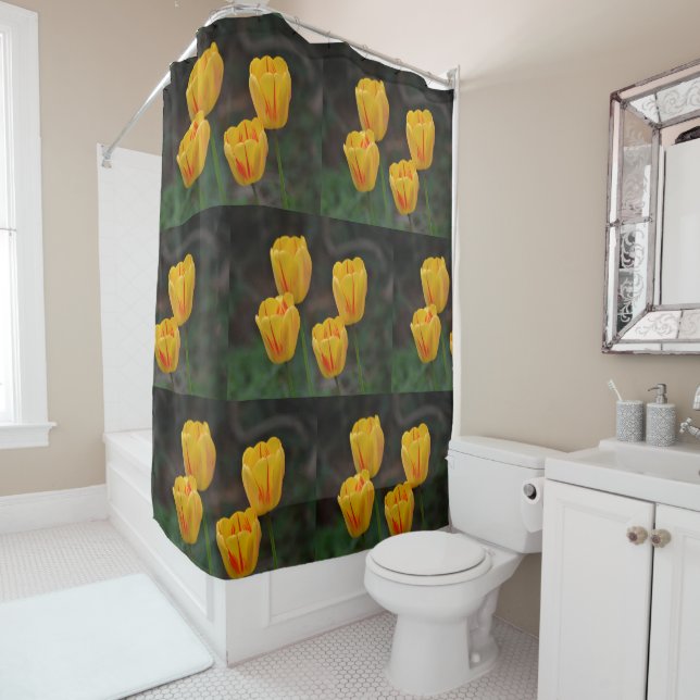 Cortina De Ducha Tulipanes amarillos y rojos (In situ)
