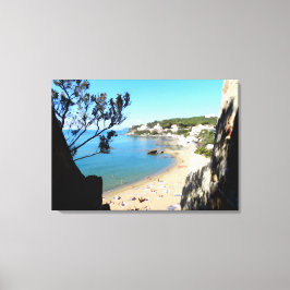 Costa con playa y hoteles. Arte digital, pintura