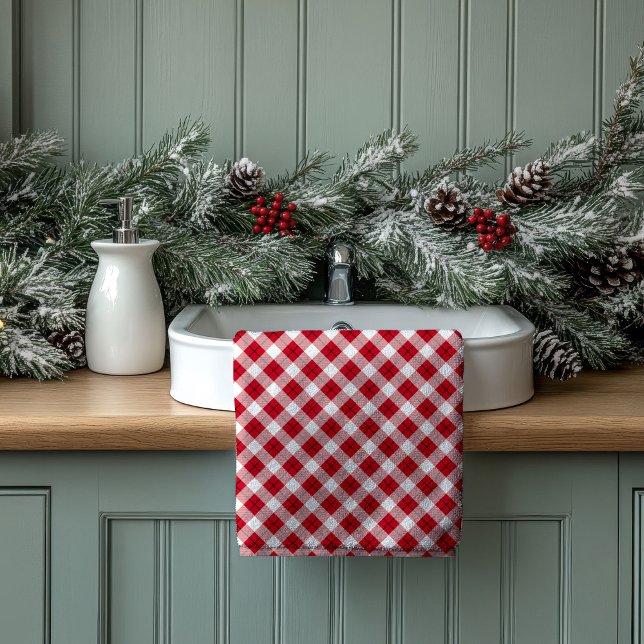 Cozy Tartan Towels Red Black Gift for Their Space (Cozy Tartan Towels Red Black Gift for Their Space)