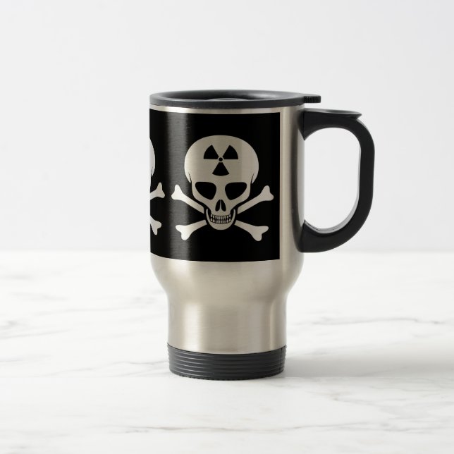 Cráneo de la radiación y taza de la bandera pirata (Derecha)
