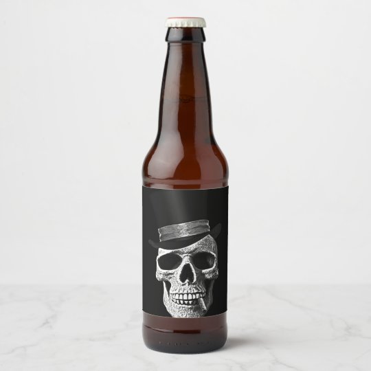 Cráneo del sombrero de copa etiqueta para botella de cerveza