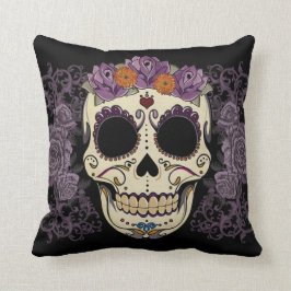 Cráneo del vintage y almohada de los rosas