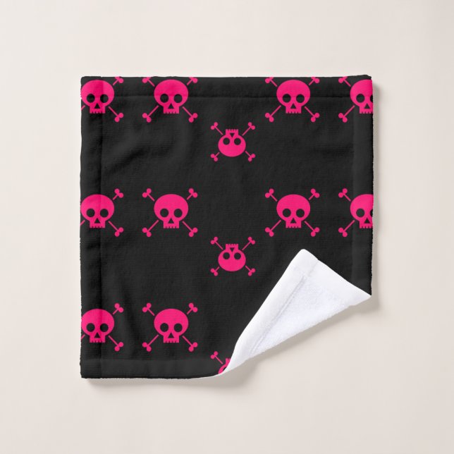 Cráneo rosado y bandera pirata en negro (Toallita)