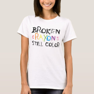 Crayones rotos aún color camiseta
