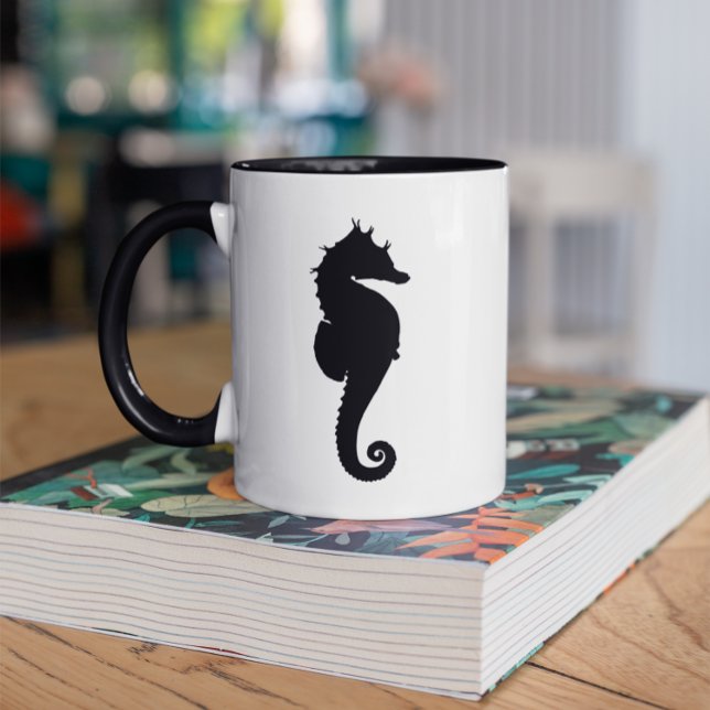 Crea tu propia taza (Add text to create your own souvenir coffee cup.)
