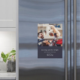 Creando tarjeta magnética de navidad azul brillant