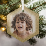 Crear su propio ornamento de vidrio para Navidades<br><div class="desc">Elegante adorno de navidad de imagen con una foto para que cambies a la tuya,  y un adorno de purpurina dorado.</div>