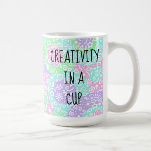 Creatividad en un tazón de tazas de café