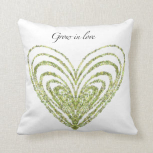 Crecer en almohada de acento enamorado con corazon