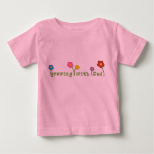 Crecimiento con la camiseta cristiana del bebé de