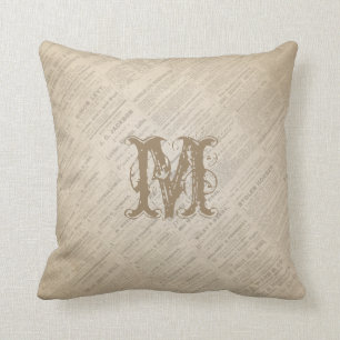 Cree su propia almohada del periódico del vintage