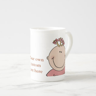 Cree su propia taza de la porcelana de hueso