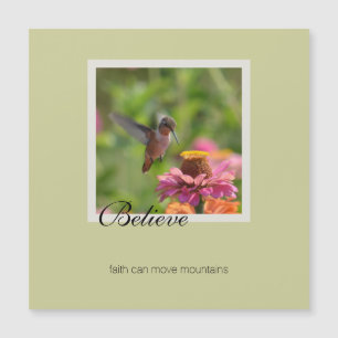 Creer Hummingbird Flor rosa de zinnia