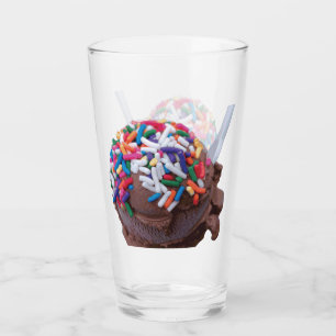 Crema de hielo de chocolate oscuro con vidrio espo