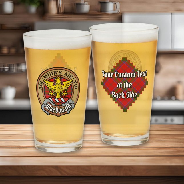 Crest de Clan MacDonald de Keppoch sobre tartán (Subido por el creador)