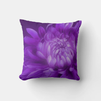 Crisantemo arte púrpura almohada de lanzamiento